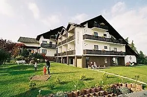 Hotel Garni & Seeschloesschen 3*