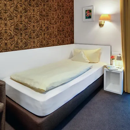 Garni & Seeschloesschen Hotel