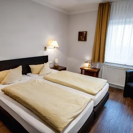 Garni & Seeschloesschen Hotel 3*
