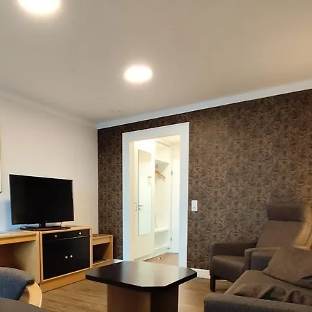 Garni & Seeschloesschen Hotel