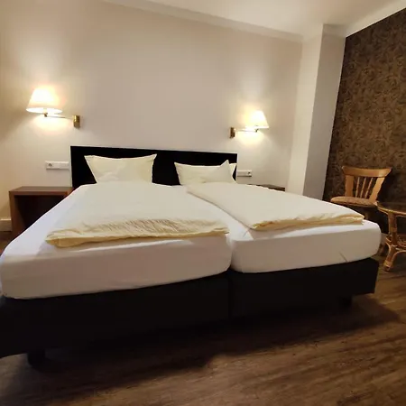 Garni & Seeschloesschen Hotel